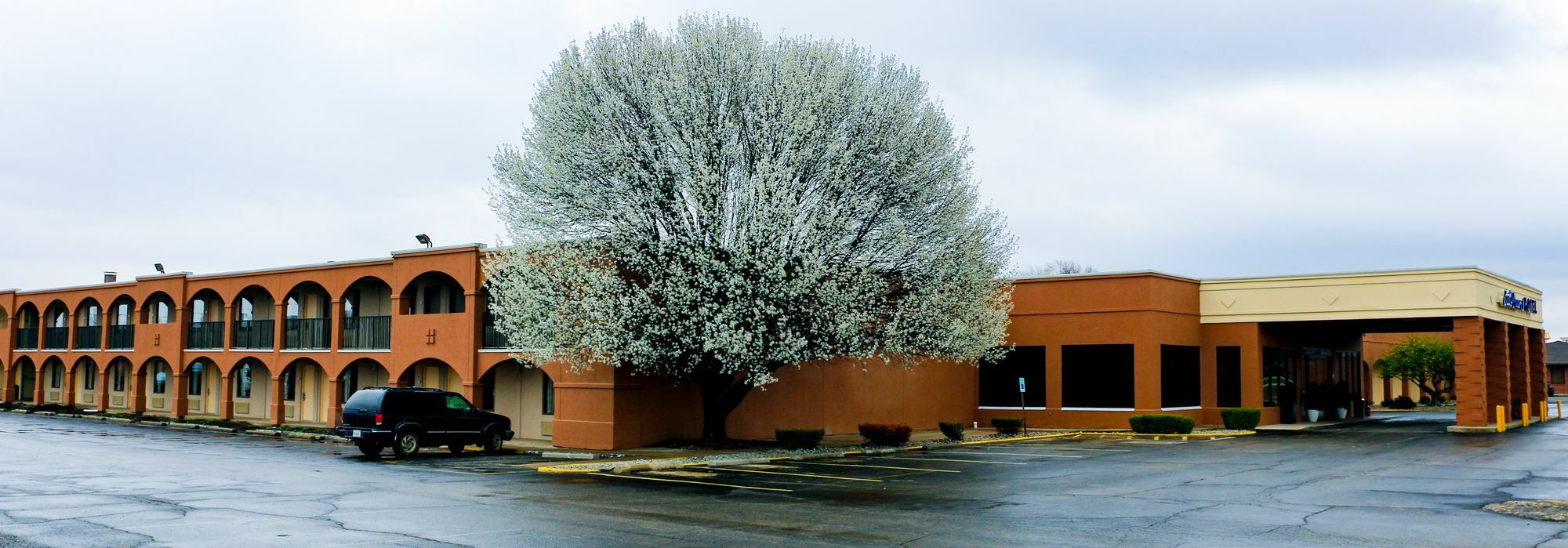 Suite Dreams Hotel Mattoon Exterior photo